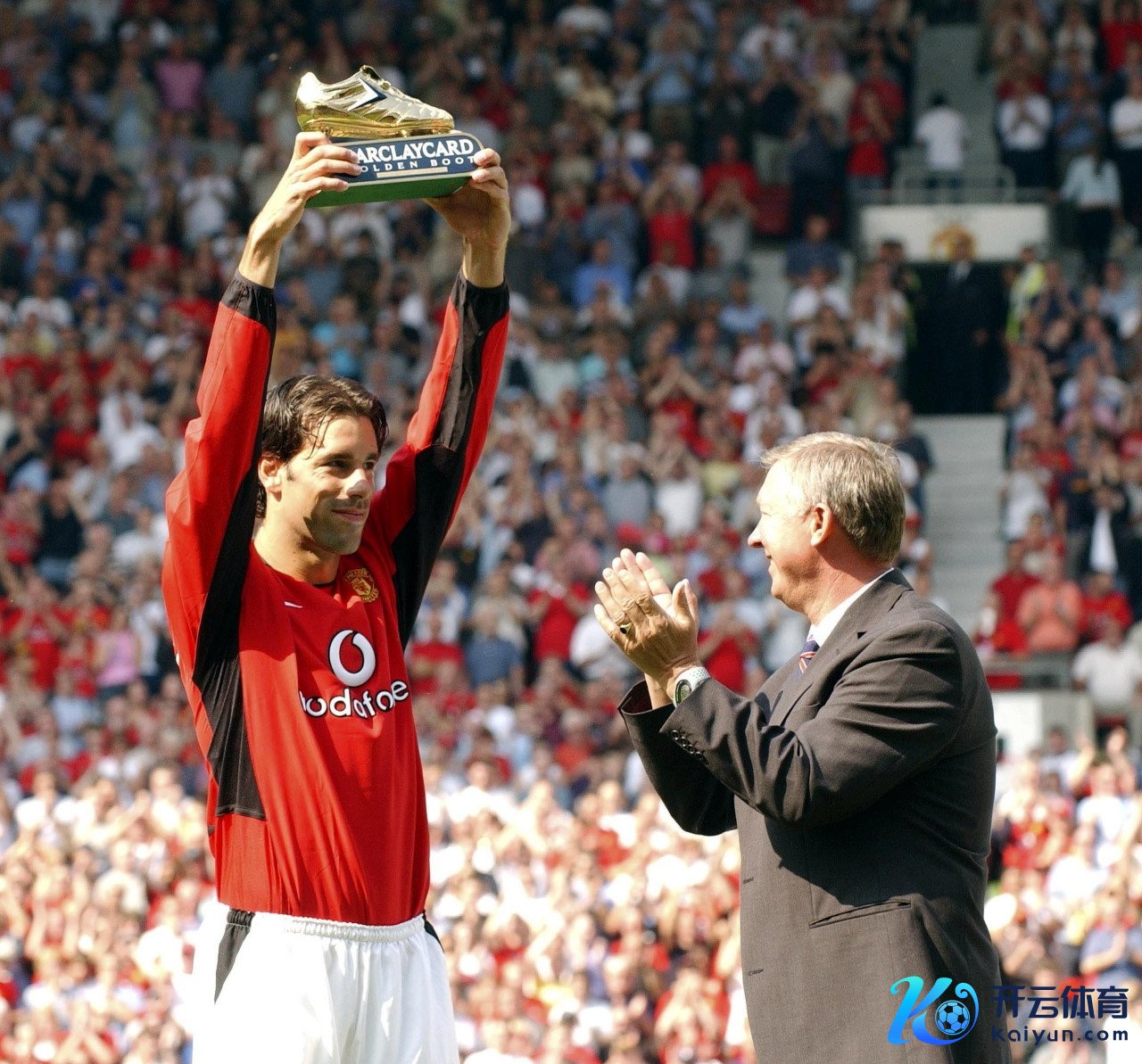 范尼：我捏教曼联的首场比赛前，弗格森爵士给过我祝愿