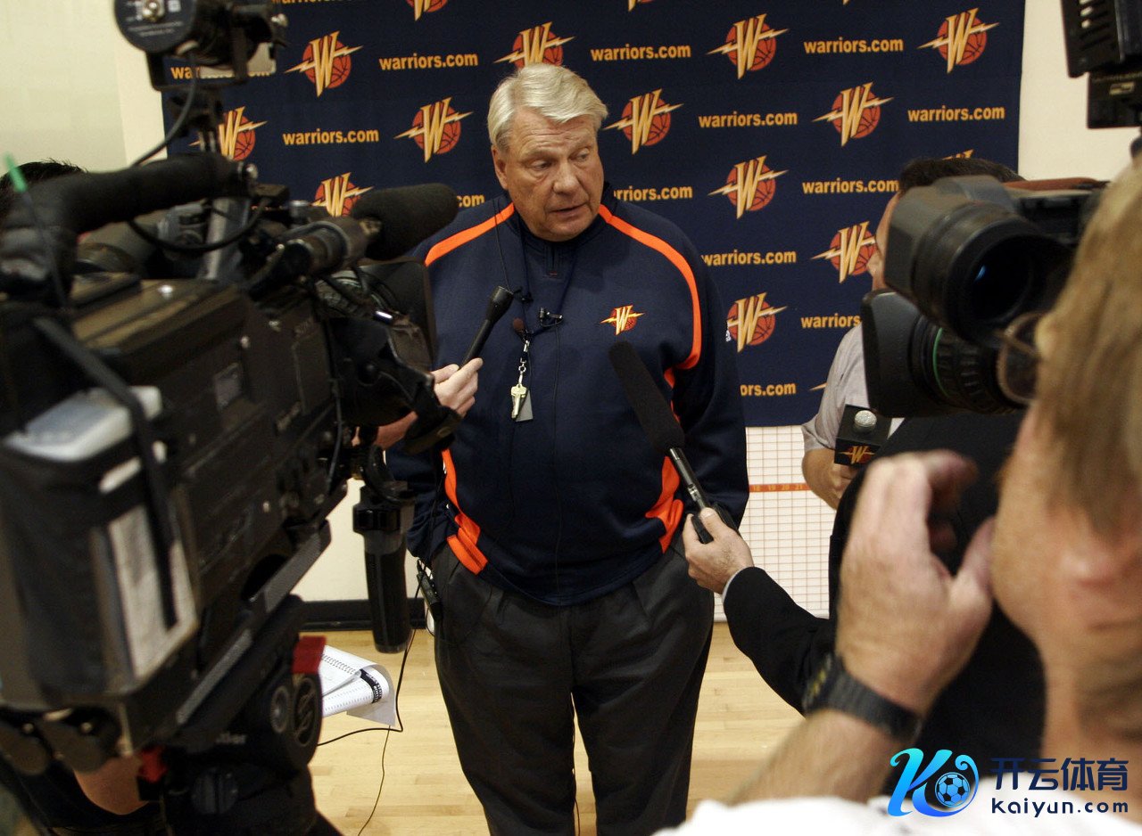 老哈达威：老尼尔森90年代就打当代篮球了 当时咱们的中锋就2米